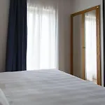 Paradiso 4*