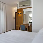 Paradiso 4*