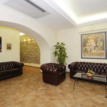 Paradiso 4*