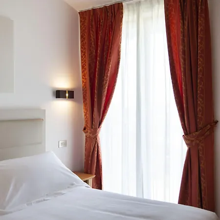 Otel Paradiso