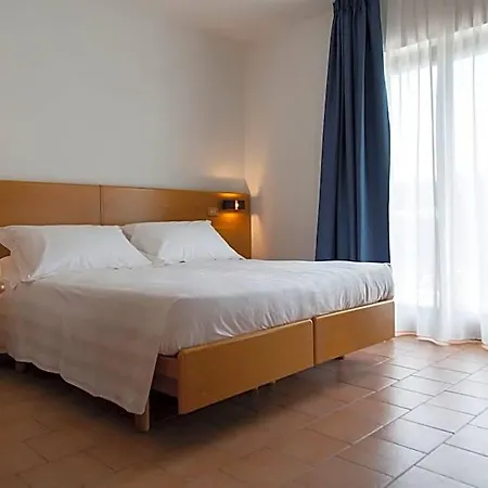 Otel Paradiso