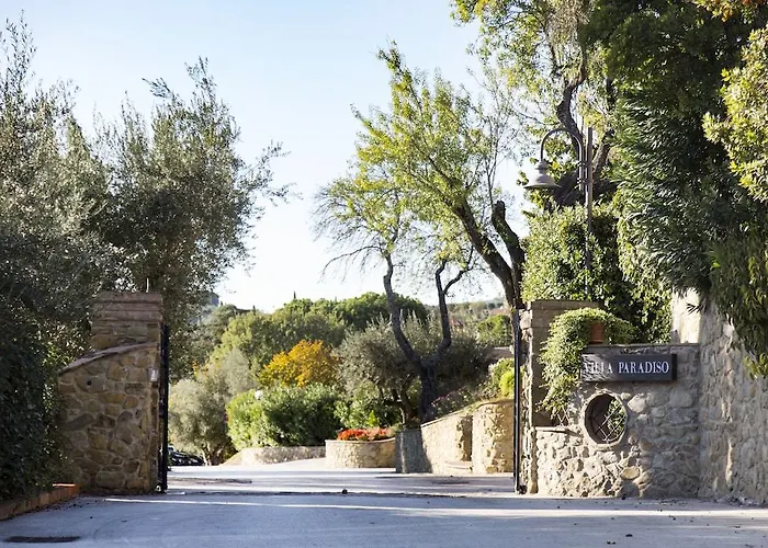 Paradiso Hotel Passignano sul Trasimeno